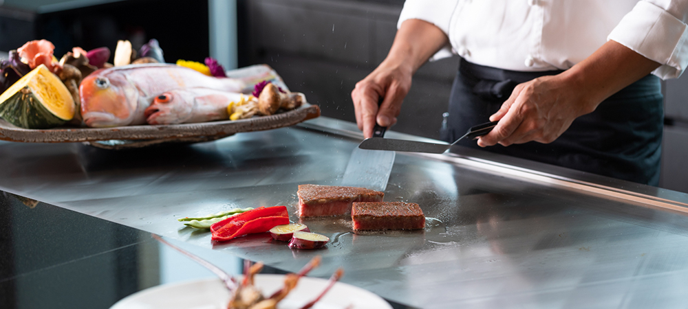 【蔵 - 鉄板焼】 ランチ 厳選された食材を本格的な鉄板料理で楽しむランチ