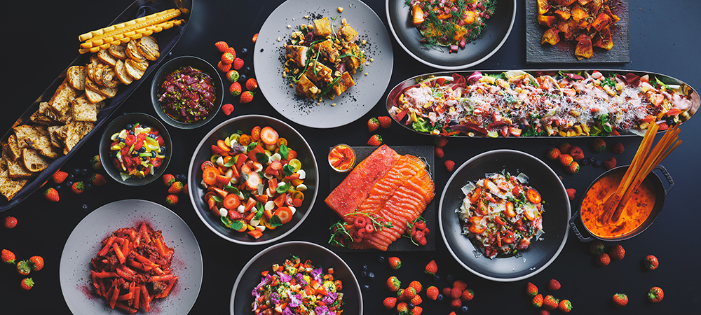 「The Elegant Red（ジ・エレガント レッド）」ストロベリースイーツビュッフェ