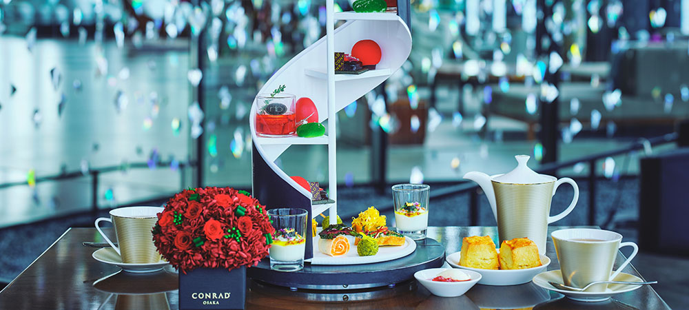 コンラッド大阪×ニコライ バーグマン フラワーズ & デザイン「Blooms & Bites」 ストロベリーアフタヌーンティー