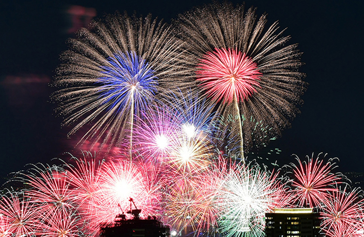 10月18日（土）【なにわ淀川花火大会2025】宿泊プラン（ボトルシャンパーニュ付き）