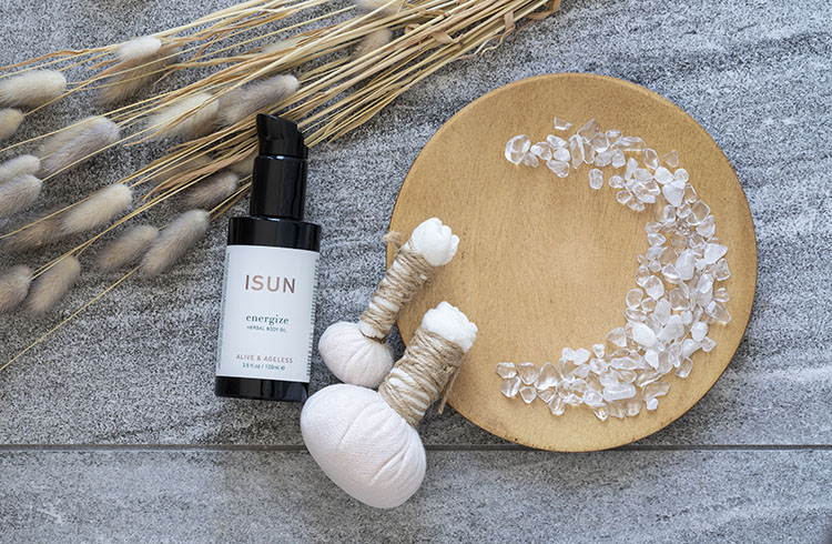 コンラッド・スパ　Autumn Promotion – The Moon Flow -